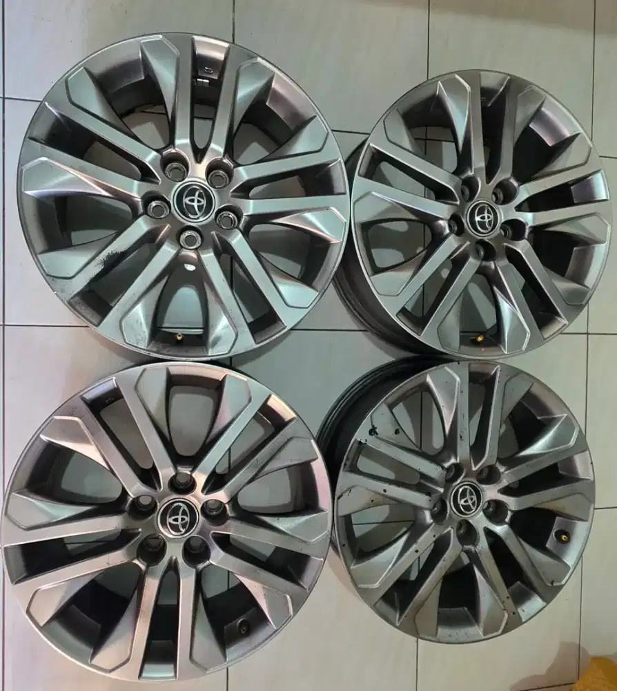 Velg oem zenix Q R18