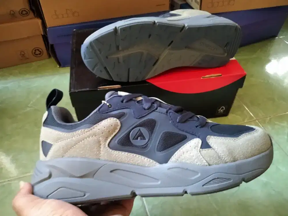 Sepatu sneaker airwalk sizs 41 murah