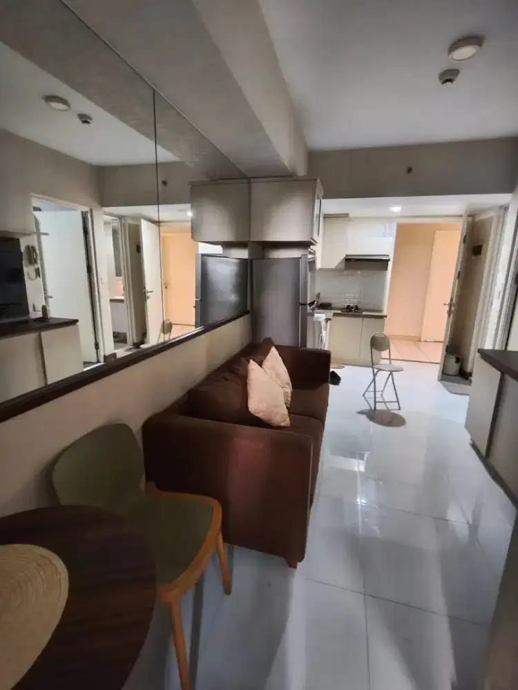 Sewa Unit 2 BR Furnish 
Apartemen Springlake Sumarecon Bekasi Utara