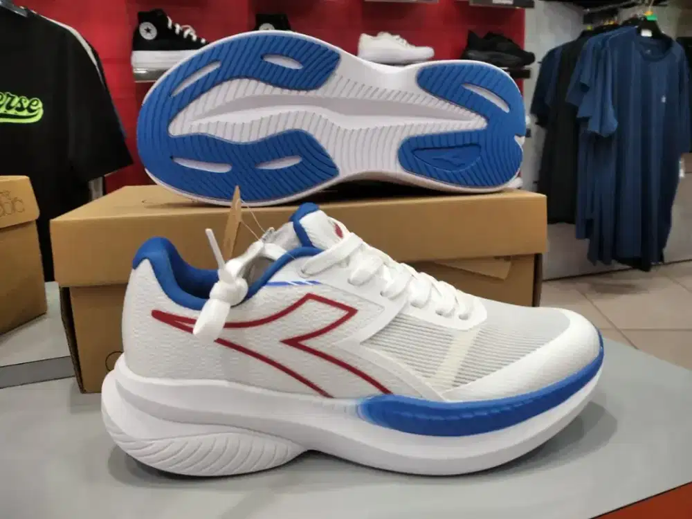 Sepatu putih diadora run size 41 murah