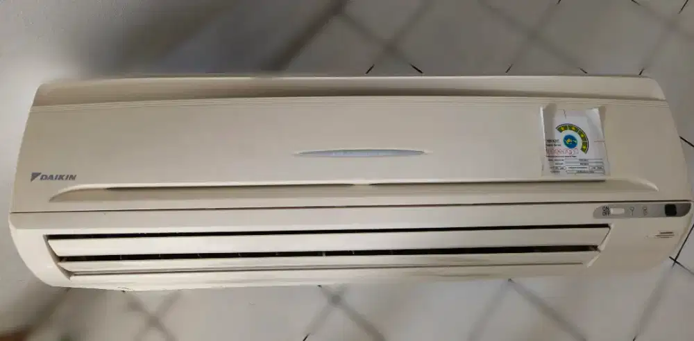 Termurah AC 1pk Daikin kompresor AUX like new