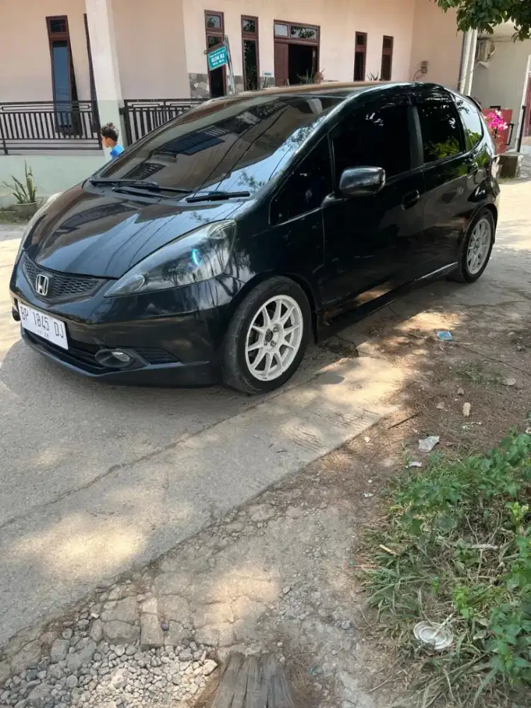 Honda jazz RS metik ppn bebas keluar batam