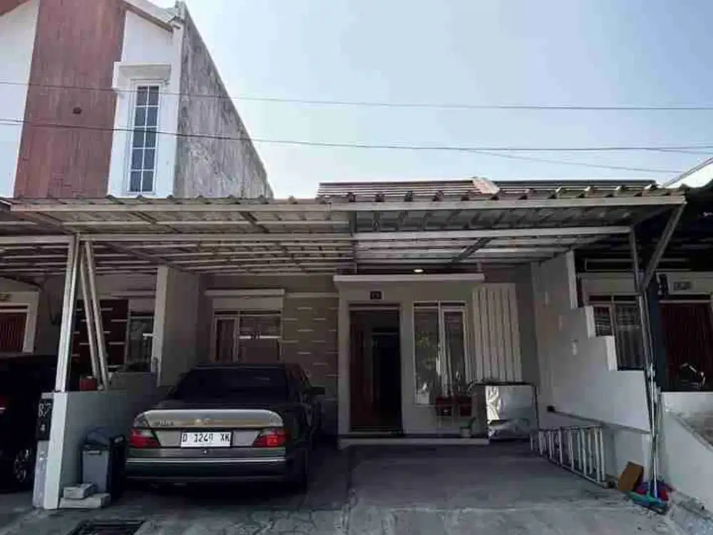 Disewakan Rumah Baru Renovasi SEMI Furnished di Komplek Arcamanik Cisaranten LT 72 hanya 42 Juta / tahun