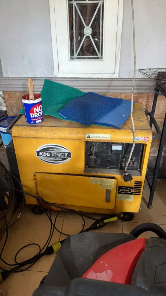 yang ingin jual elektronik rusak jadi uang daripada semak jual disini