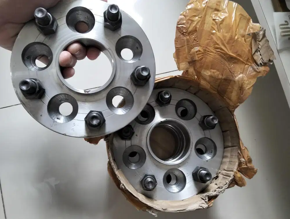 Adaptor Spacer 5x100 ke 5x114