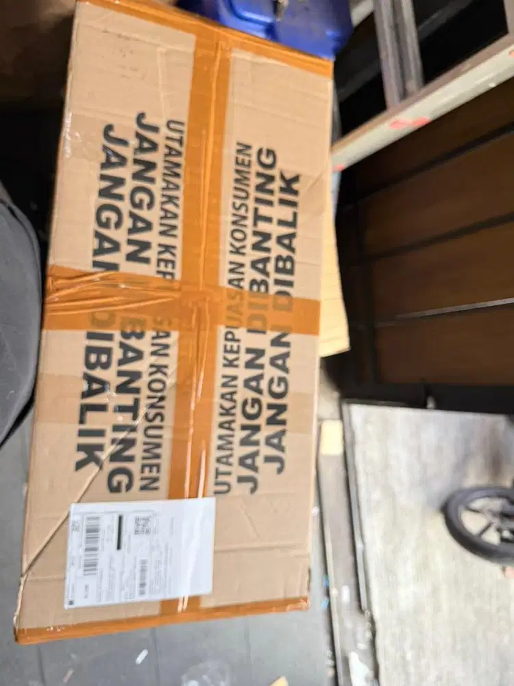 Dibutuhkan karyawan pria untu packing online mainan