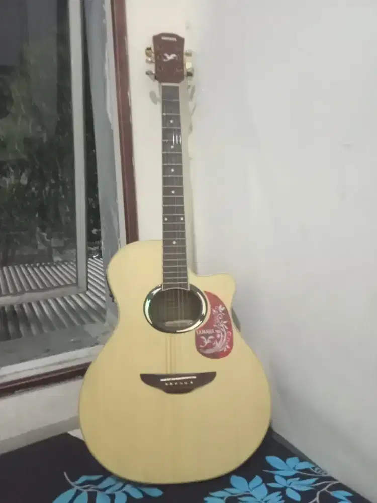 Gitar Akustik Yamaha APX500