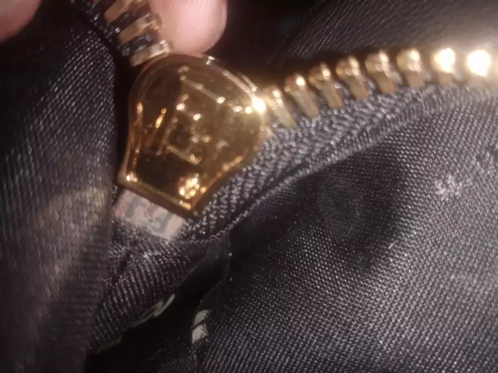 Tas wanita Fendi