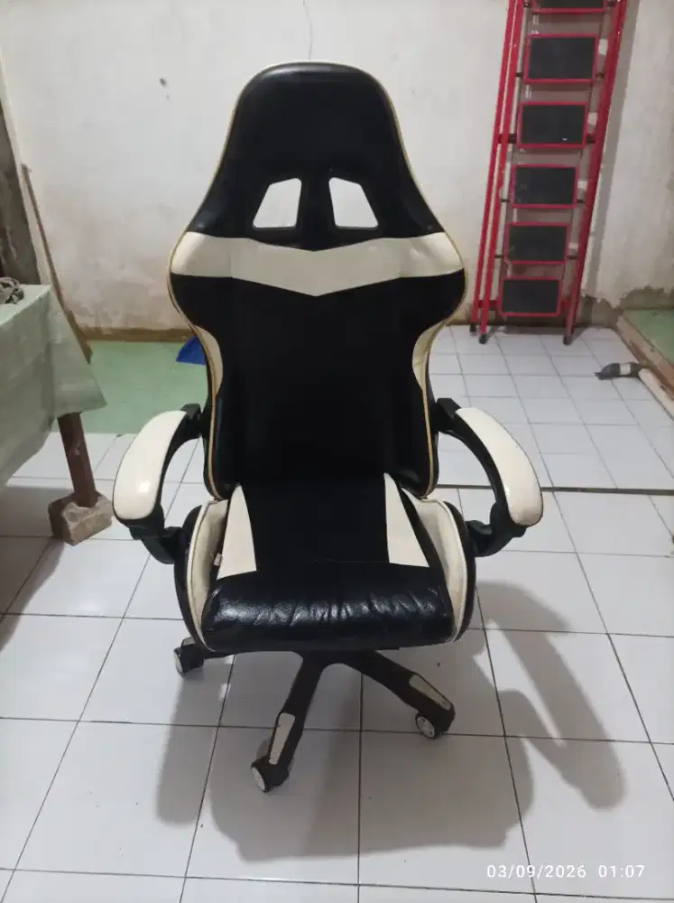 kursi gaming mewah