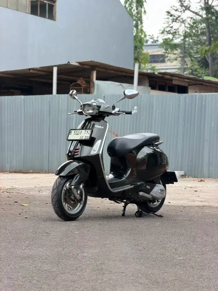 DIJUALCVESPA SPRINT 150 IGET TH 2016 PERFECT CONDITION