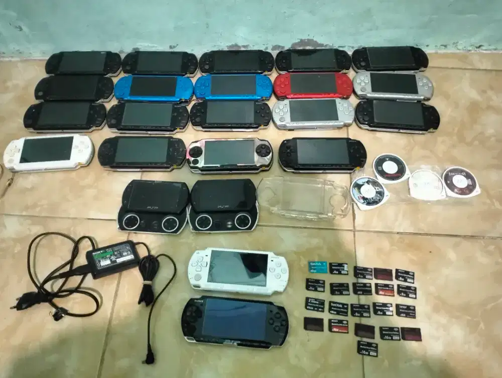 PSP seri 1.2.3 dan PSP go ada 23 unit