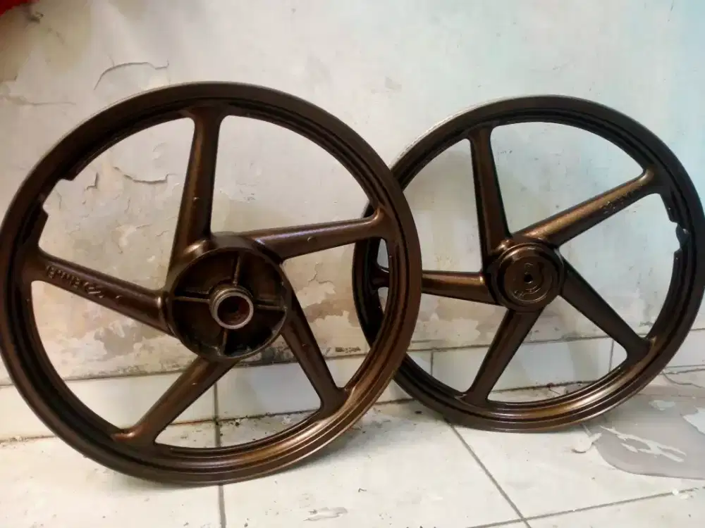 Velg Enkei Original Motor Suzuki