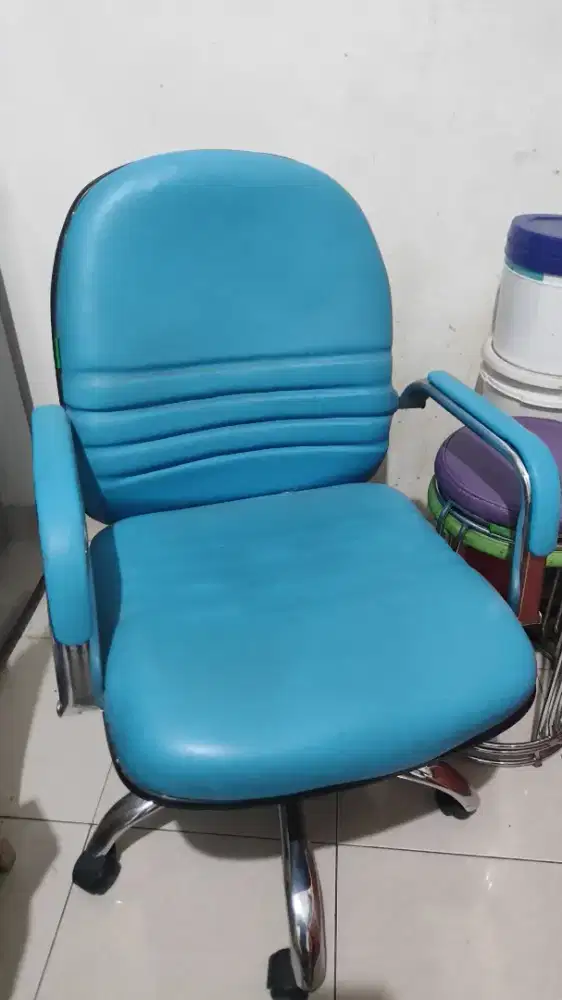Dijual cepat kursi kantor roda bekas