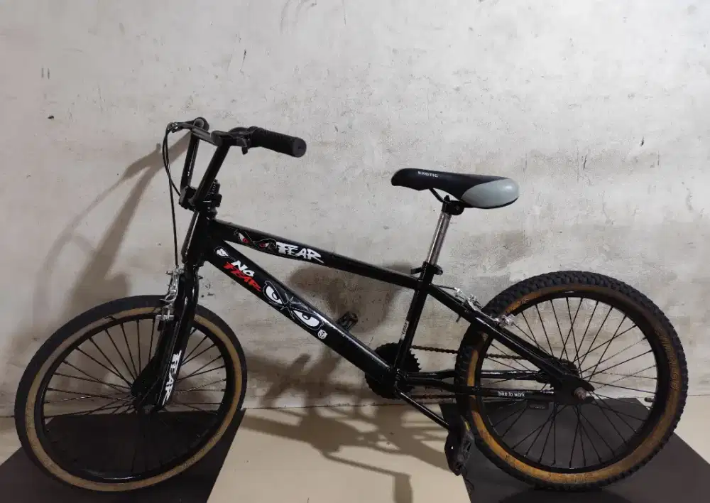 Sepeda bmx ukuran 20 siap pakai