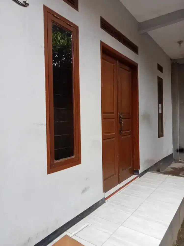 Disewakan Rumah Tahunan