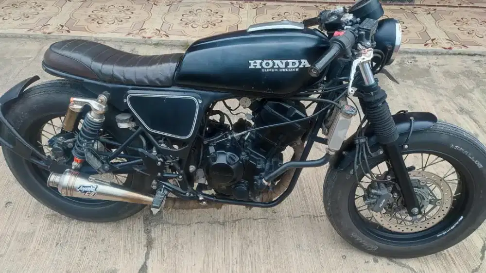 Motor custom bratcafe caferacer CBR 250 ABS 2011