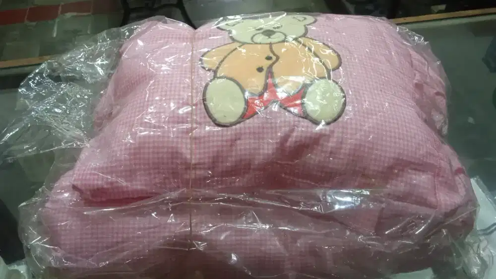 Bantal dan guling bayi