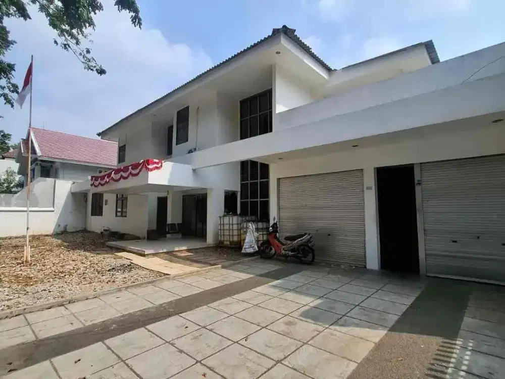 DIJUAL RUMAH BESAR & TANAH STRATEGIS – CEMPAKA PUTIH

 Properti Premium di Pinggir Jalan Raya | SHM | Harga Nego