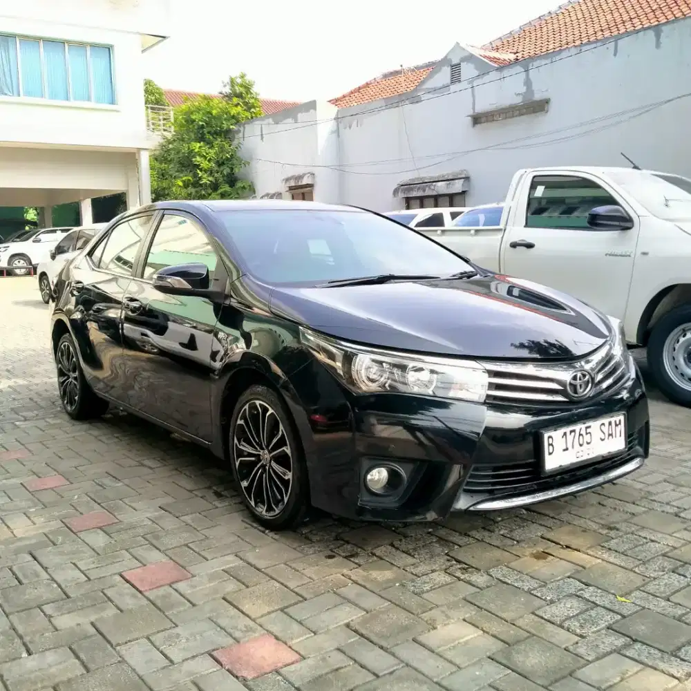 TOYOTA COROLLA ALTIS 1.8V A/T 2016 HITAM MET TGN 1 ORIGINAL TERAWAT