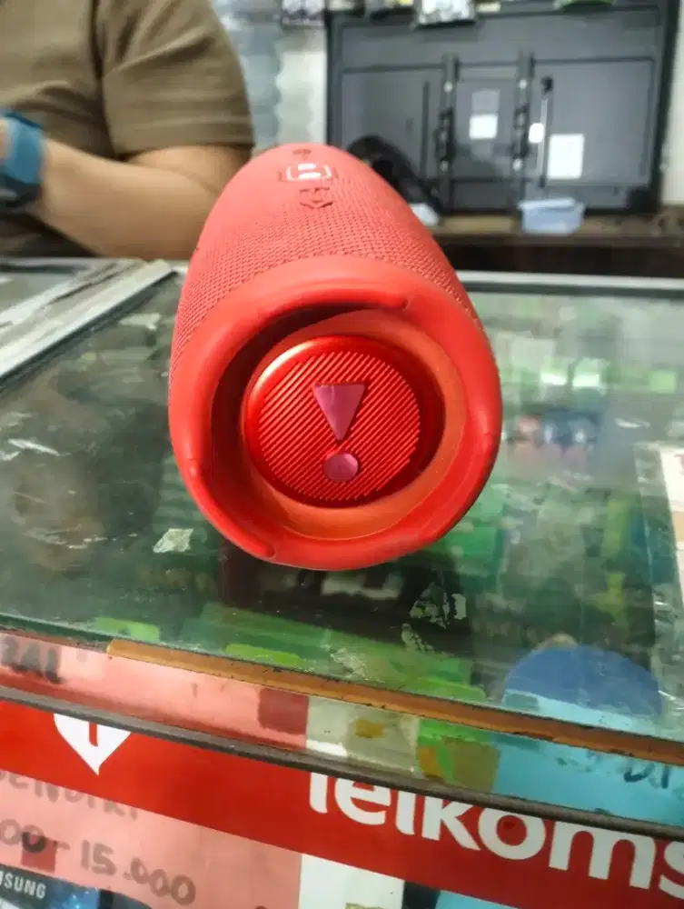 Dijual Speaker Bluetooth JBL Charge 5 Original.