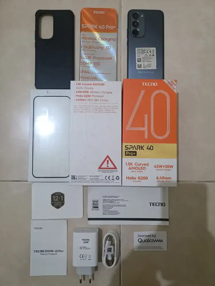 Tecno spark 40 pro plus seperti baru 8/256