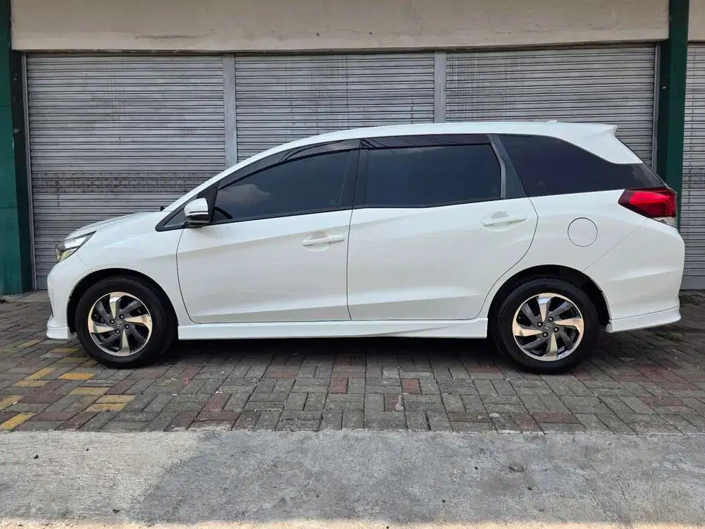 ( KM 40 ribu ) Mobilio E AT 2019 Putih Facelift Service Record