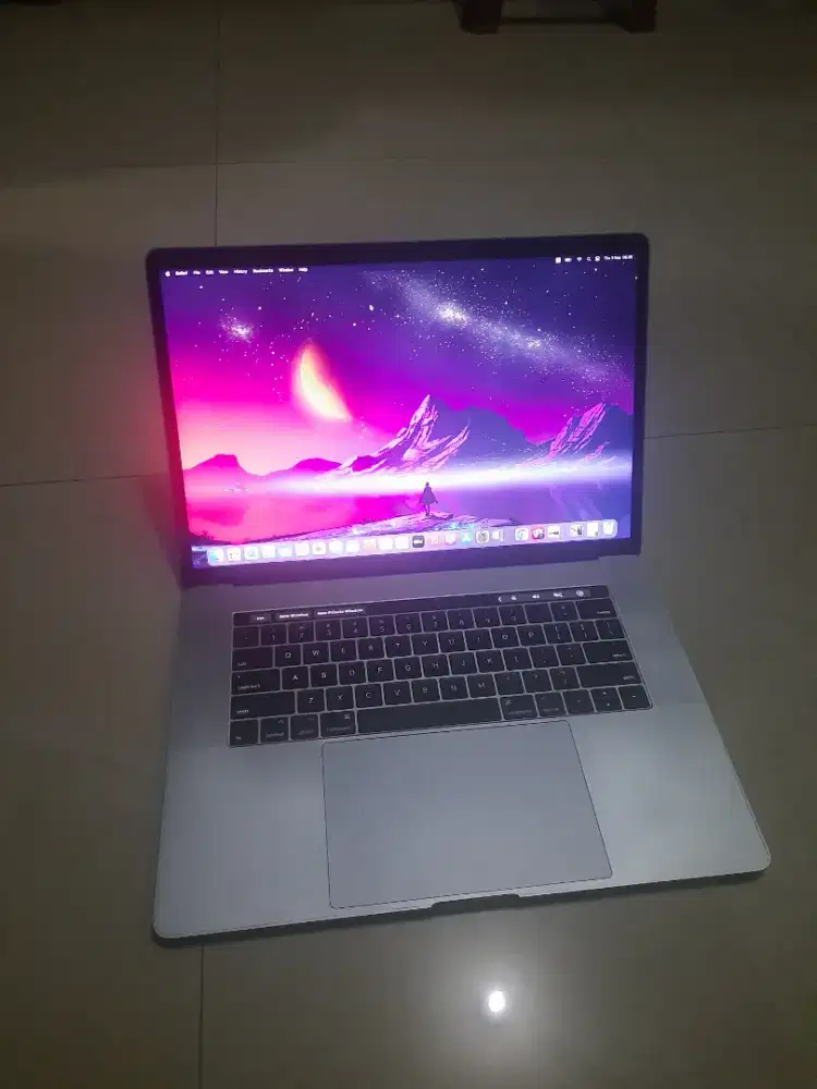 macbook pro touchbar i7 2017 ram 16gb 15 inc