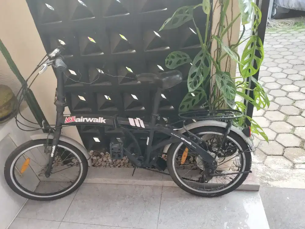 Sepeda lipat ace airwalk