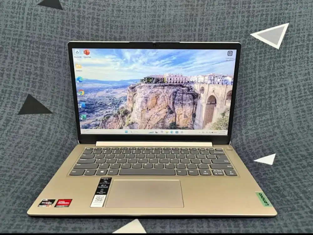 LENOVO IDEAPAD SLIM 1i 14 AMD Ryzen 3 7320U - RAM 8/256