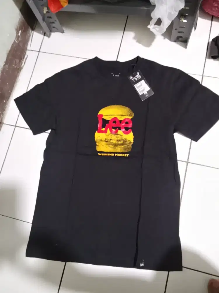 Lee  size s, LD: 48cm, kondisi baru, jual 125k
