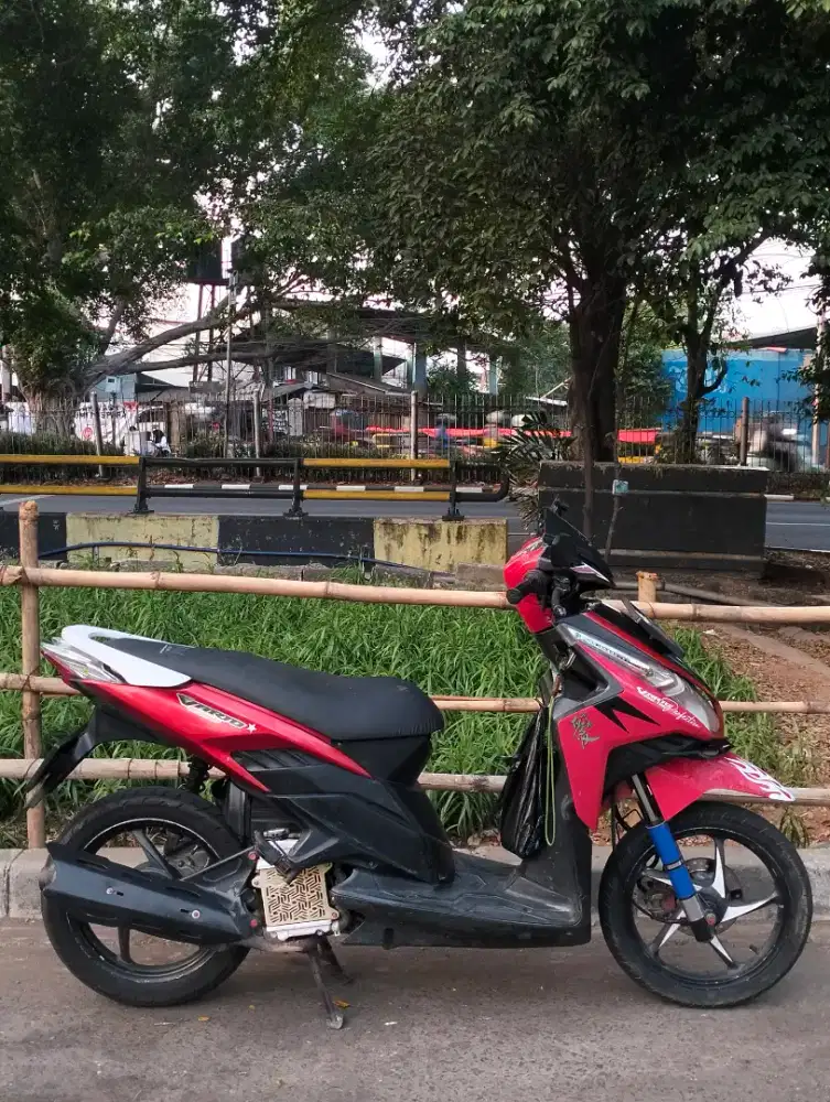 HONDA VARIO TECHNO 2011 MOTOR BISA TUKER-TAMBAH GAN