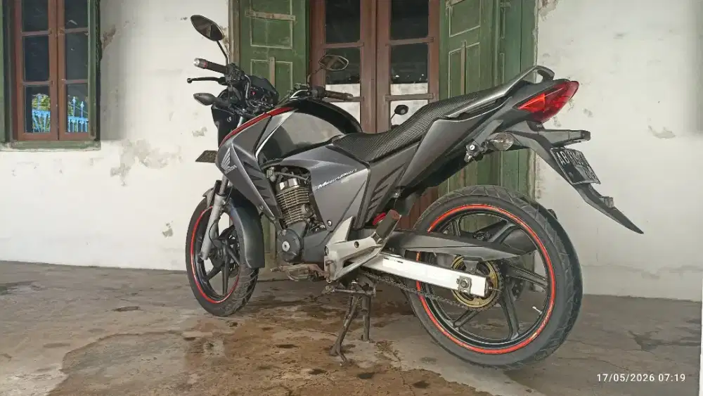 Dijual honda megapro th 2011,surat komplit