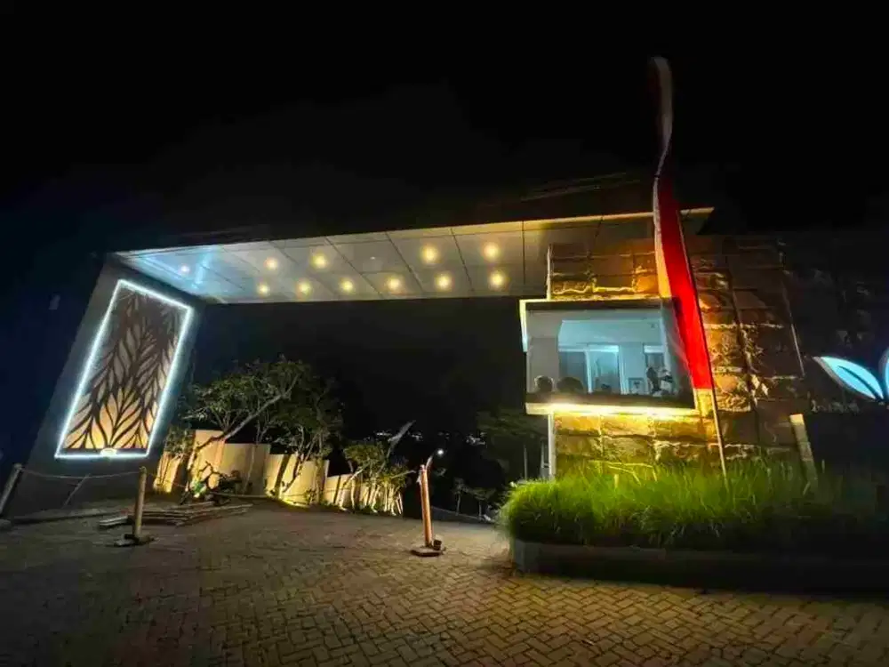 villa atau rumah huni murah BU SEGERA ada kolam renang, bonus furniture dan view cakep sekali dekat jatim park, dekat kampus UNMUH dan sengkaling serta dekat ponpes ar rohmah dau