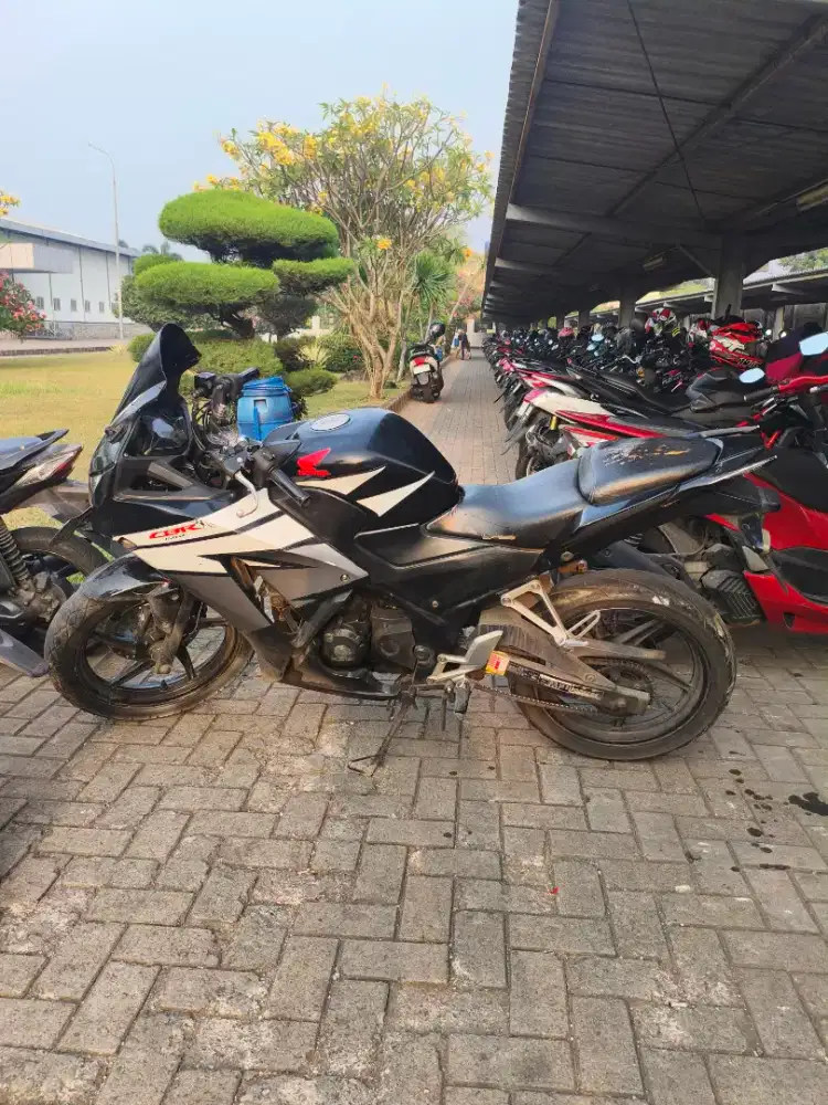 CBR 150 k45a hitam harga nego
