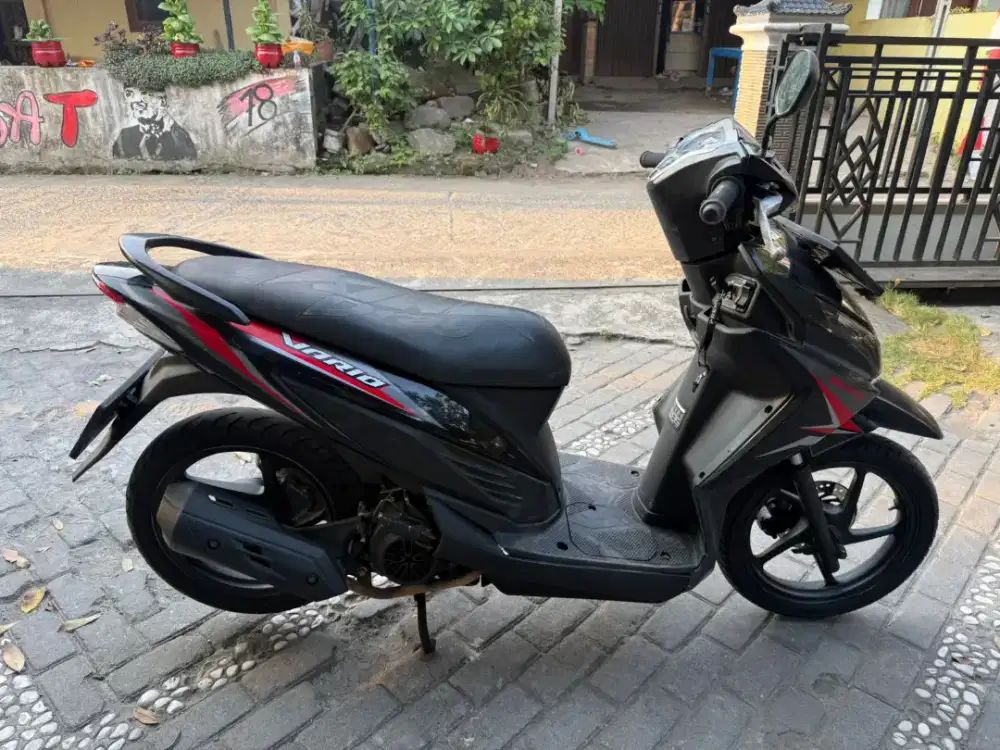Vario esp stater halus THN 2017 plat B Jakarta