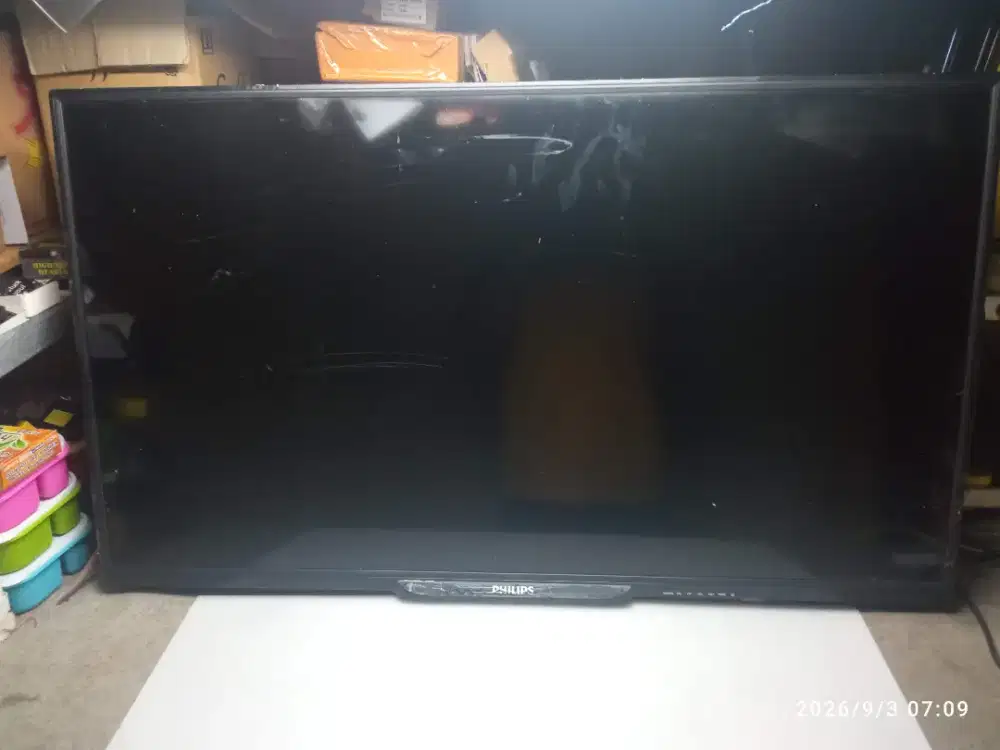 Jual tv Philips 40in pecah hidup