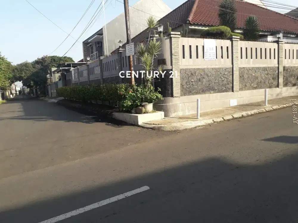 Dijual Rumah Nyaman Dan Asri Lokasi Strategis Di Pinggir Jalan Cimahi