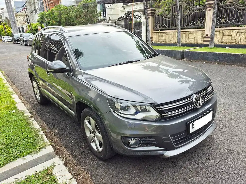 (GRADE A) Vw Tiguan Highline Km56rb Jok Kulit Orsinil Mulus Siap Pakai