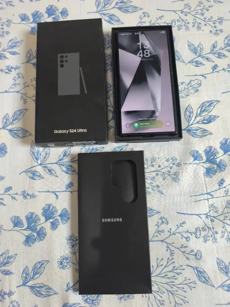 Samsung S24 Ultra 12/512GB Resmi SEIN Fullset original