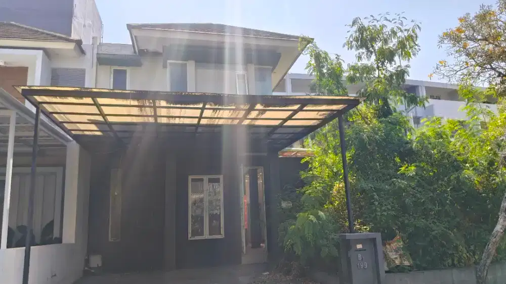 DIJUAL RUMAH ROYAL RESIDEN