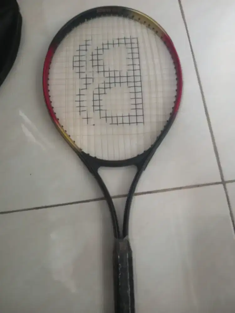 Raket tenis Boris Becker