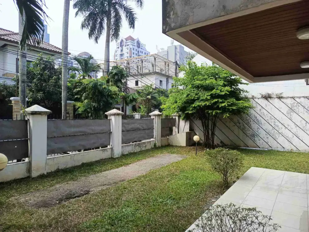 RUMAH 2 LANTAI KOMERSIL SELANGKAH KE CITOS