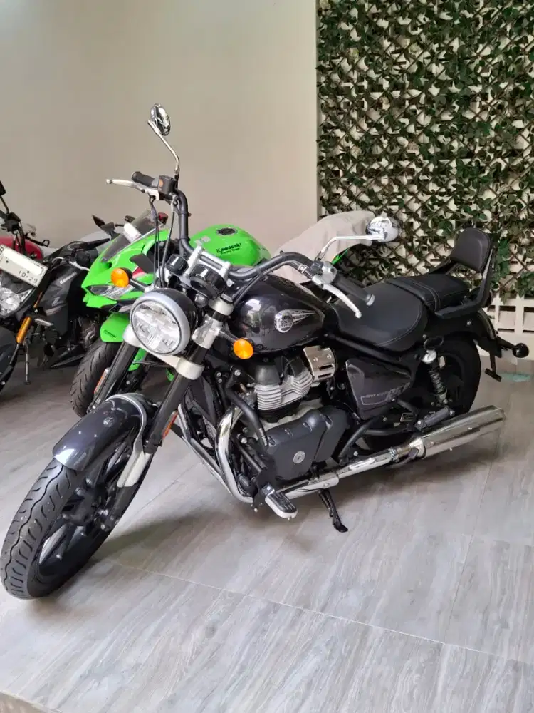 Royal Enfield Super Meteor 650