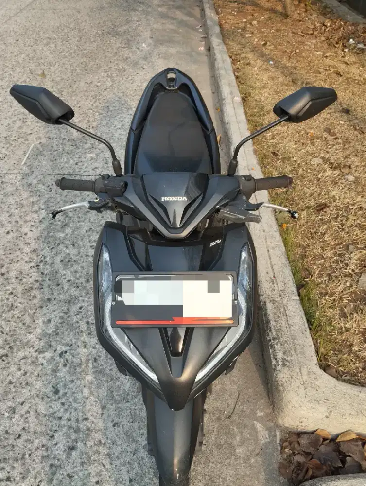 Vario 125 2019 hitam