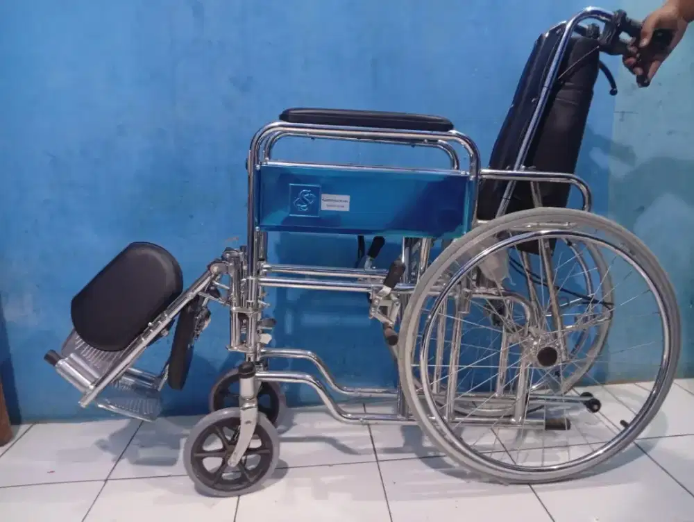Kursi roda set ( baru )