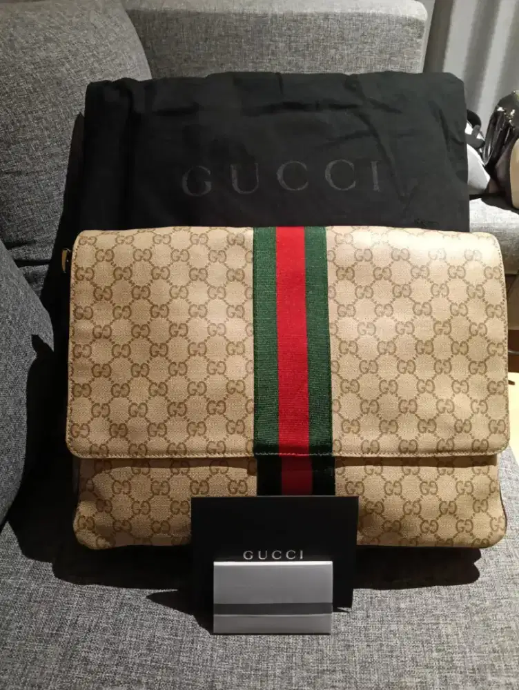 Gucci GG supreme canvas
