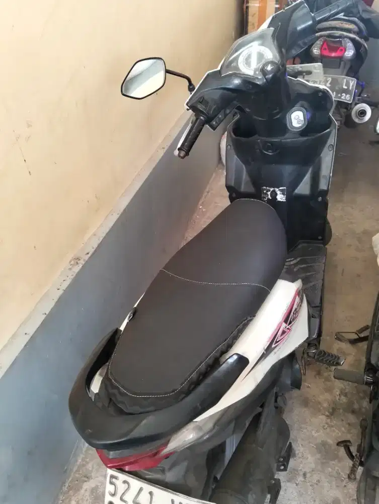 Jual motor bekas beat THN 2014