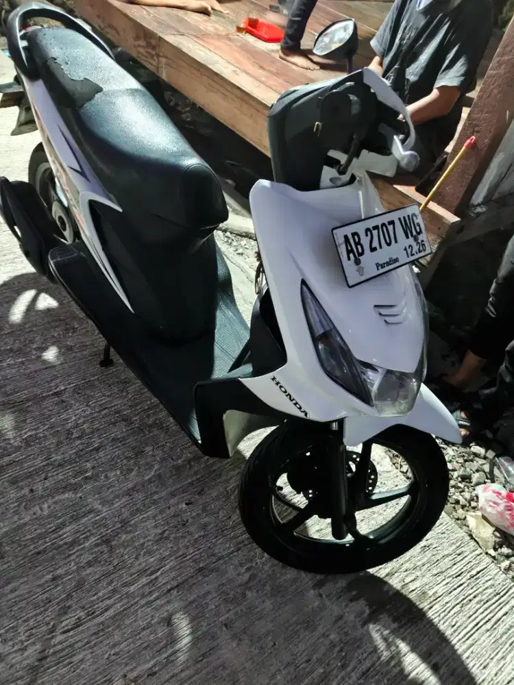 Honda beat THN 2011 plat AB Bantul