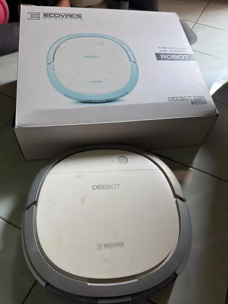Vacum robot deebot ozmo slim 1