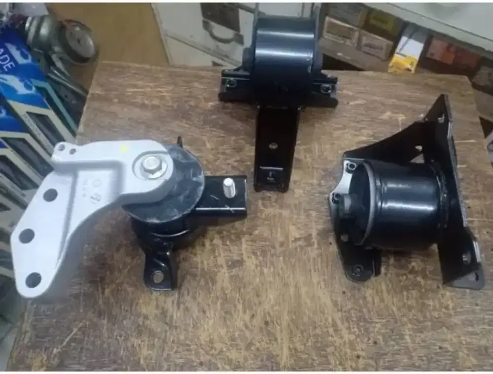 Engine Mounting